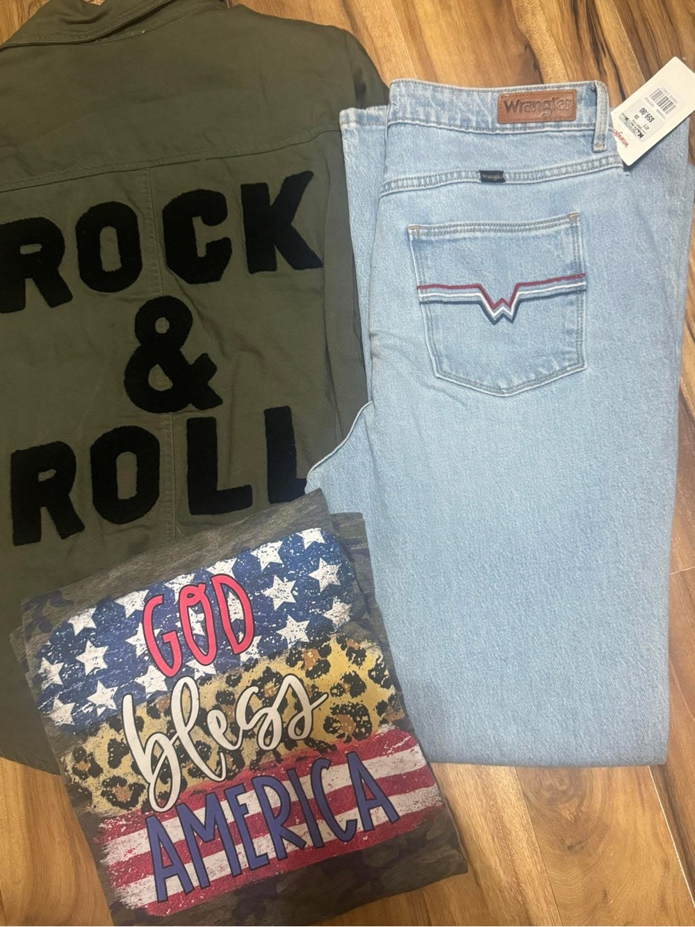 Wrangler Light Blue Jeans with Retro Stitch Pocket /small tee and small jacket